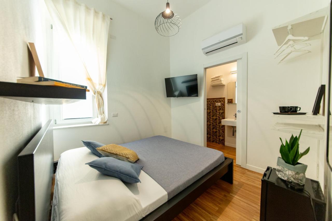 Lele'S Rooms Cagliari Dış mekan fotoğraf