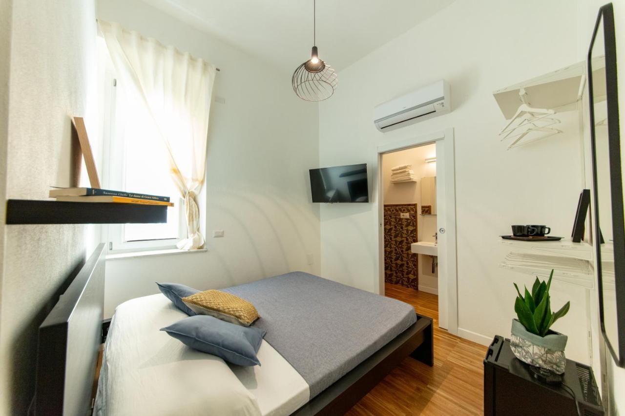 Lele'S Rooms Cagliari Dış mekan fotoğraf